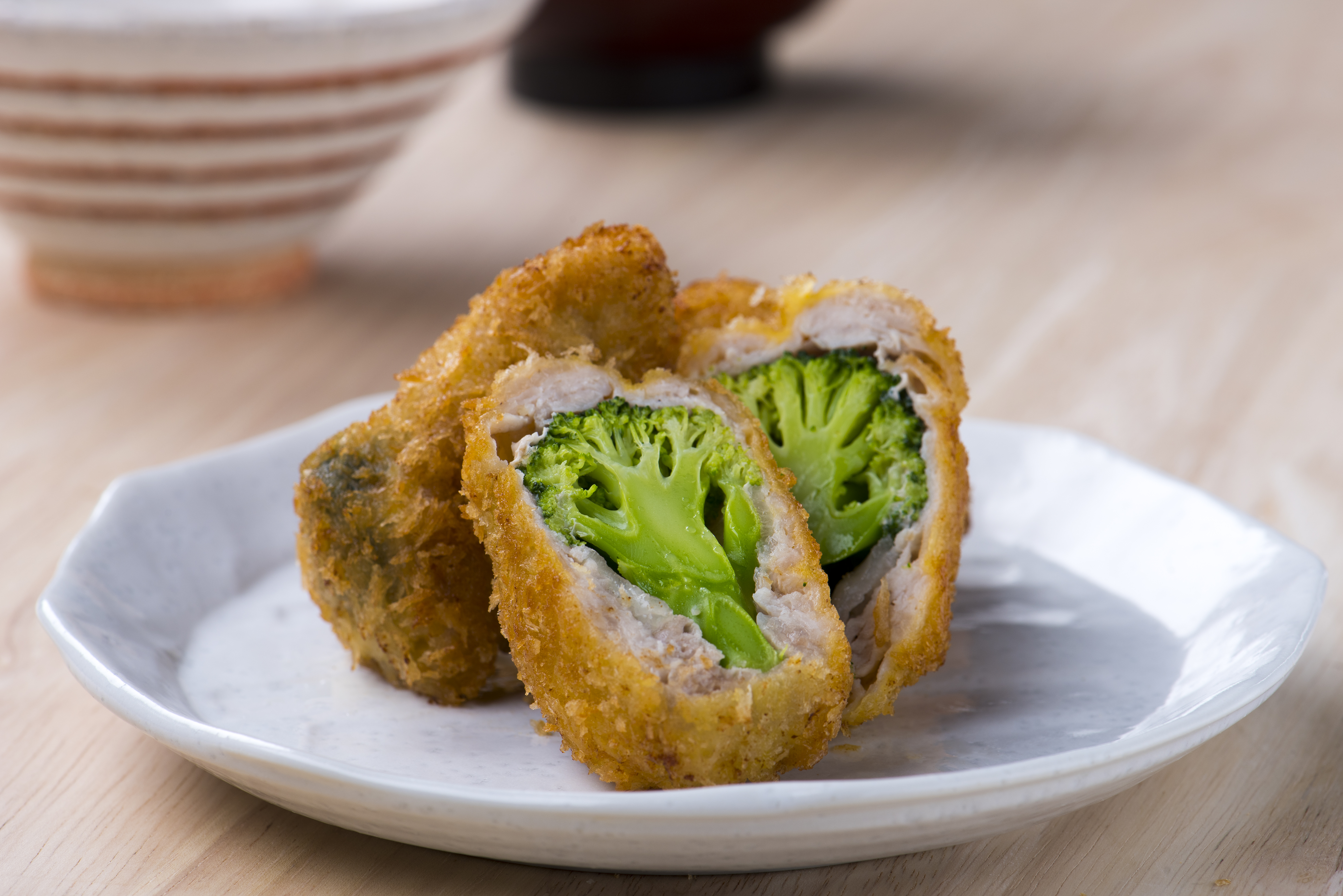 ブロッコリーの肉巻きフライ