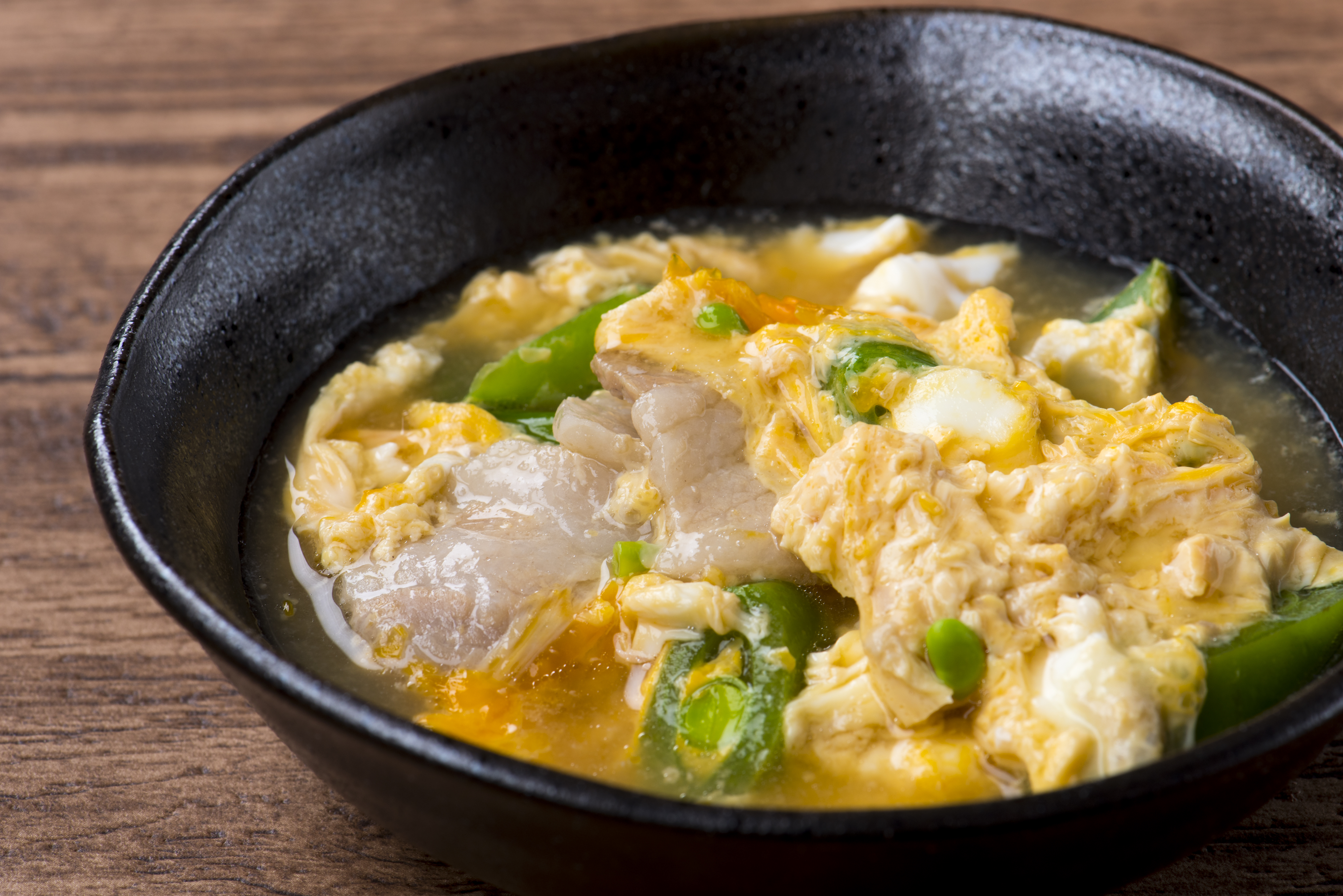 豚肉とスナップエンドウの卵とじ