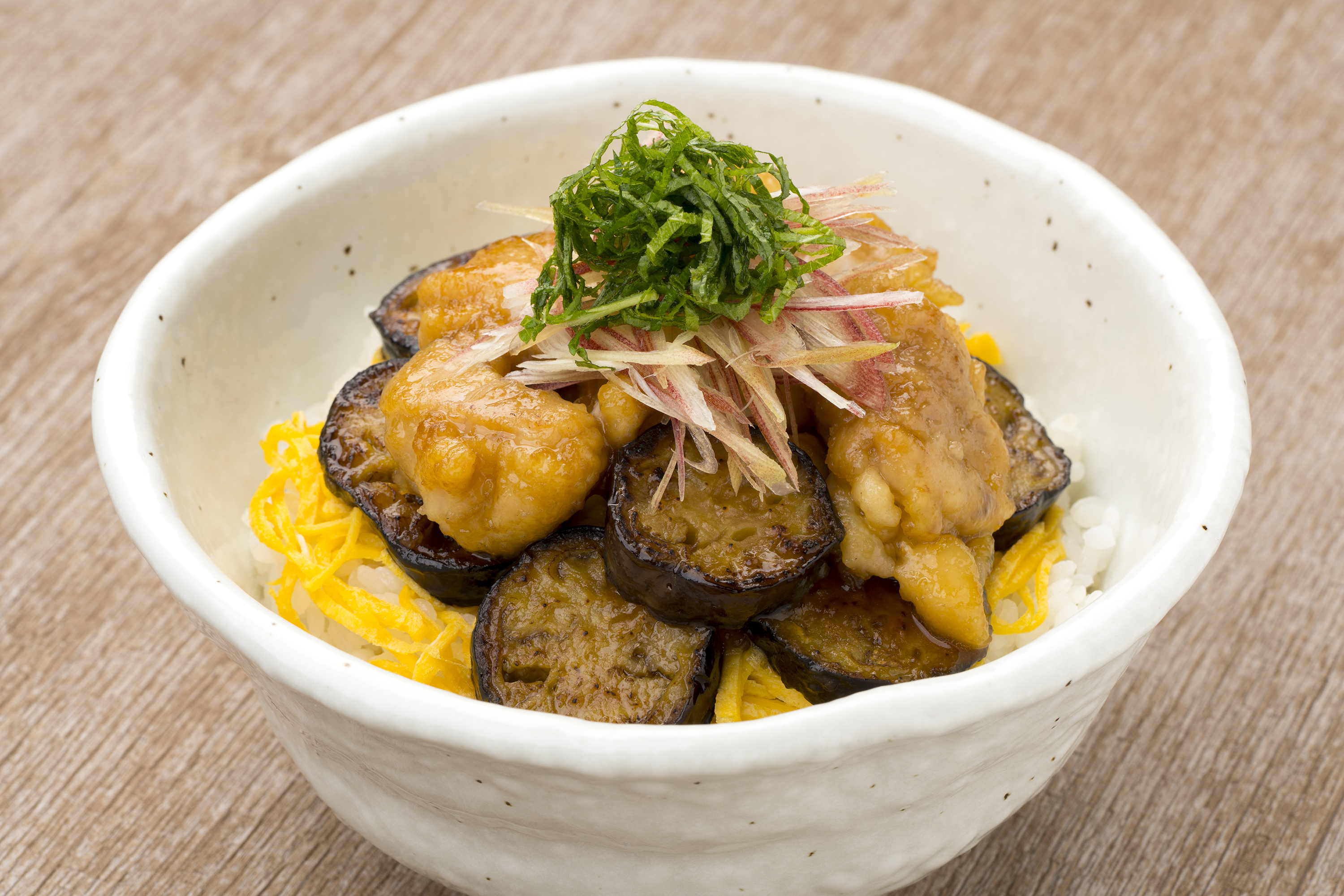 鶏肉とナスの香味照り焼き丼
