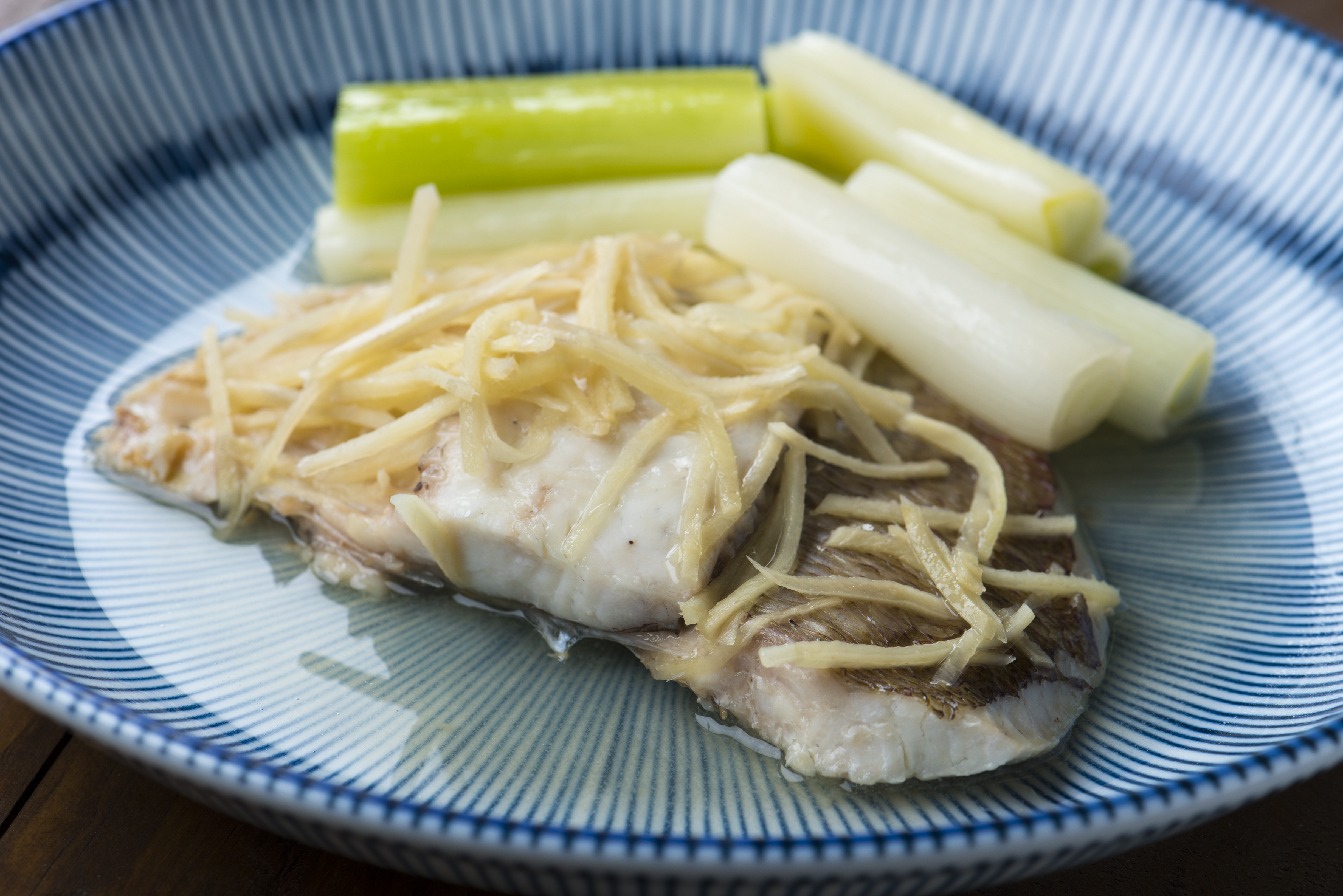 鯛のネギ蒸し