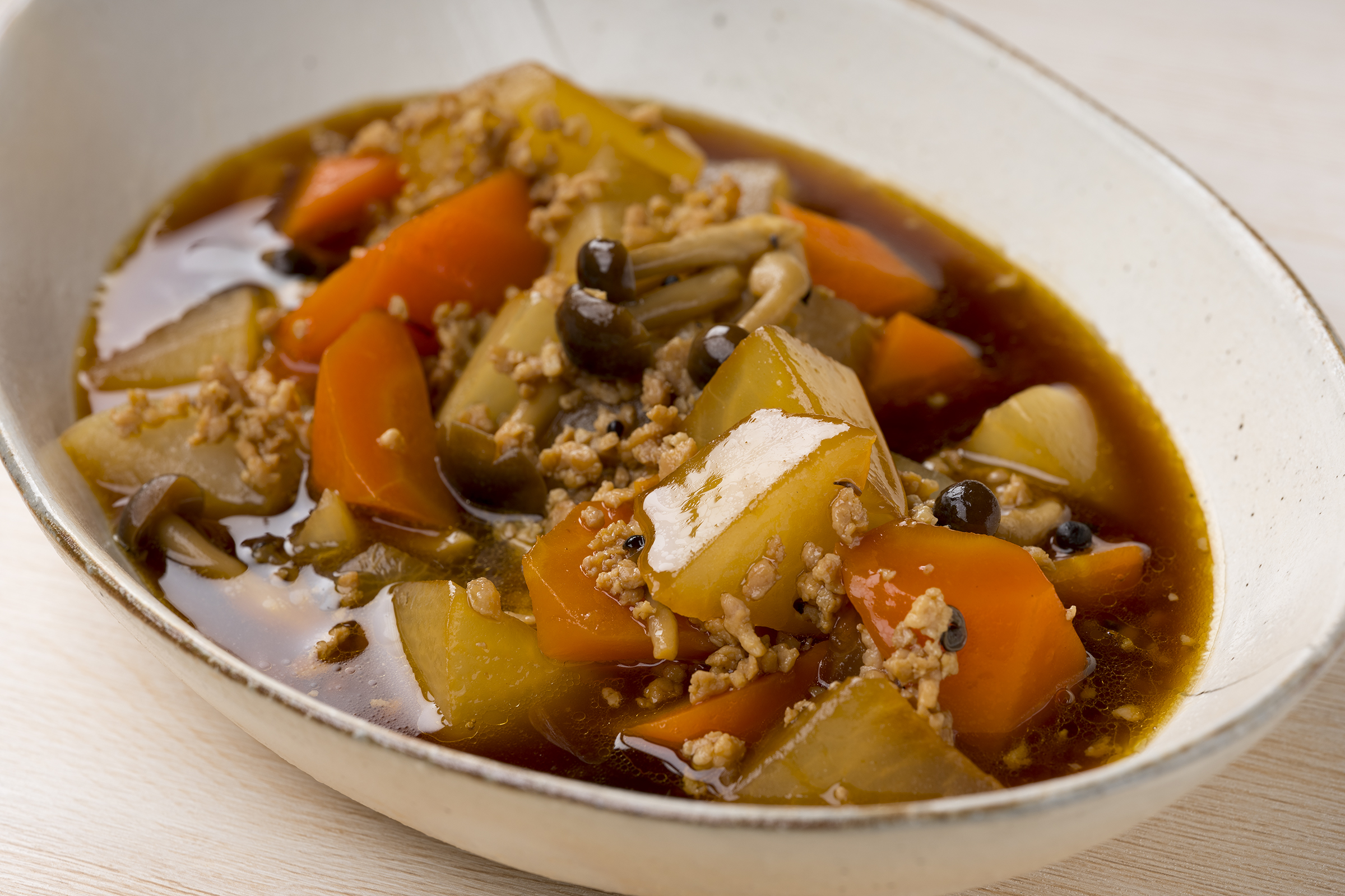 根菜と鶏挽肉の煮物