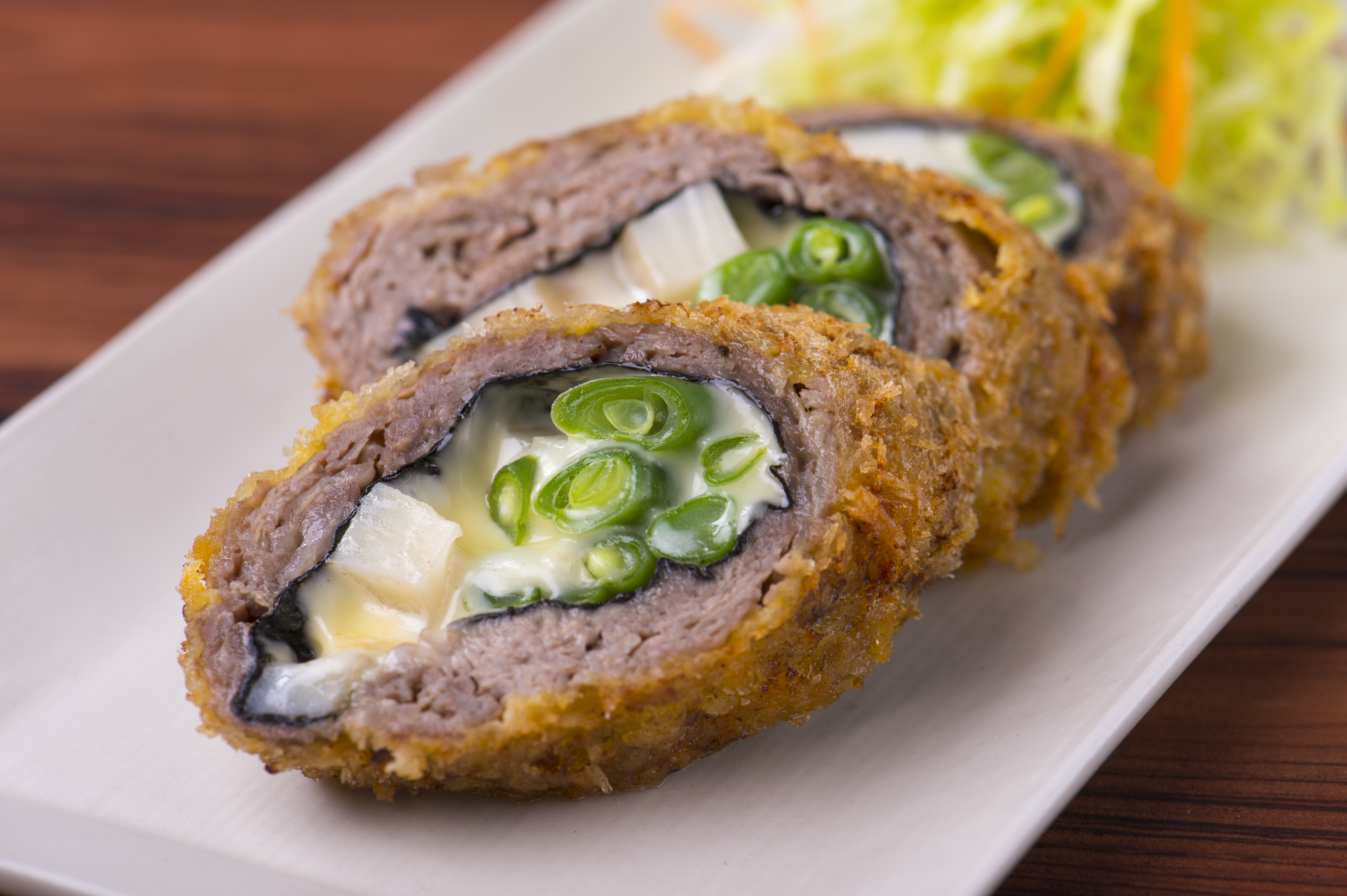 牛肉のれんこん巻きフライ