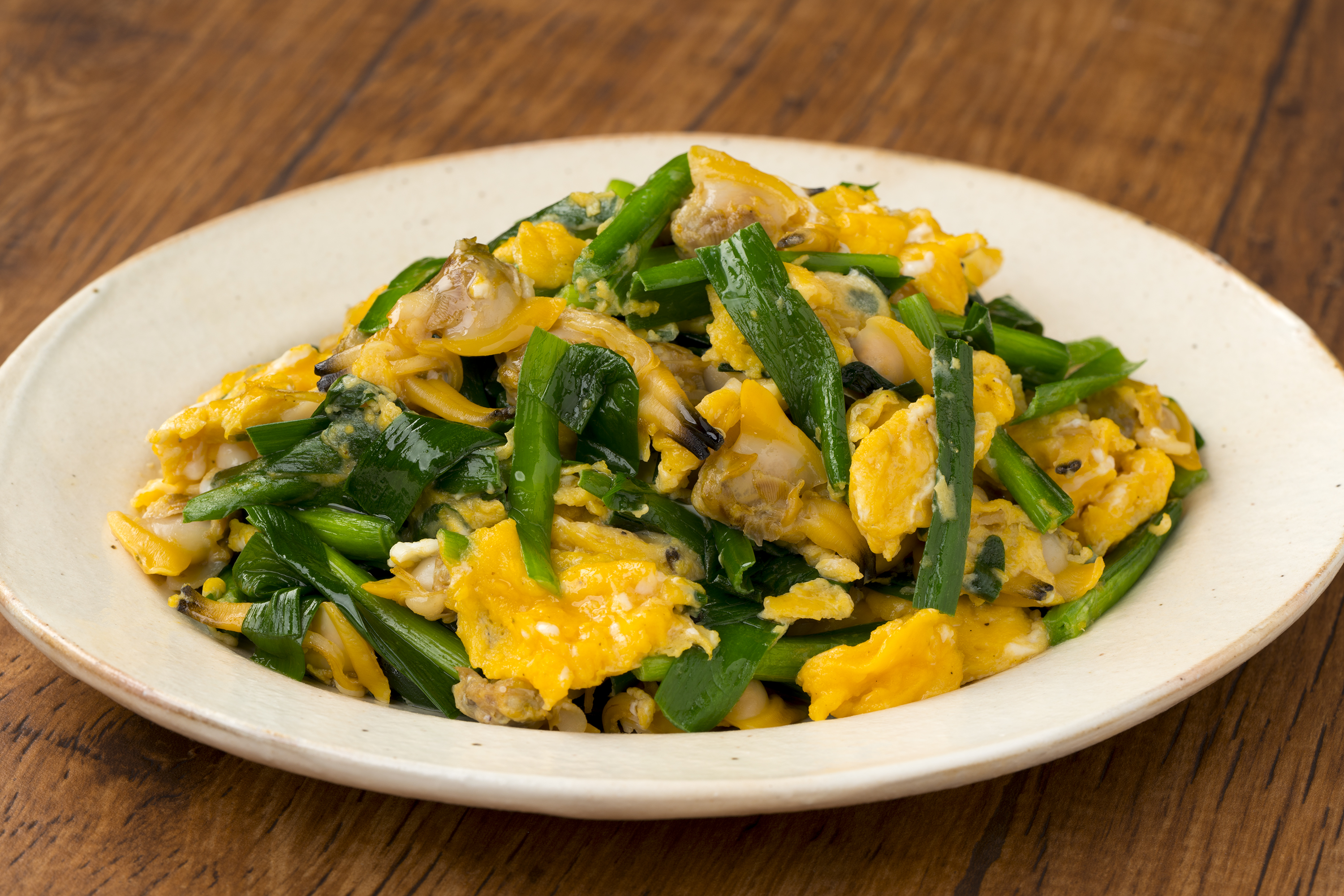 アサリのニラ玉炒め