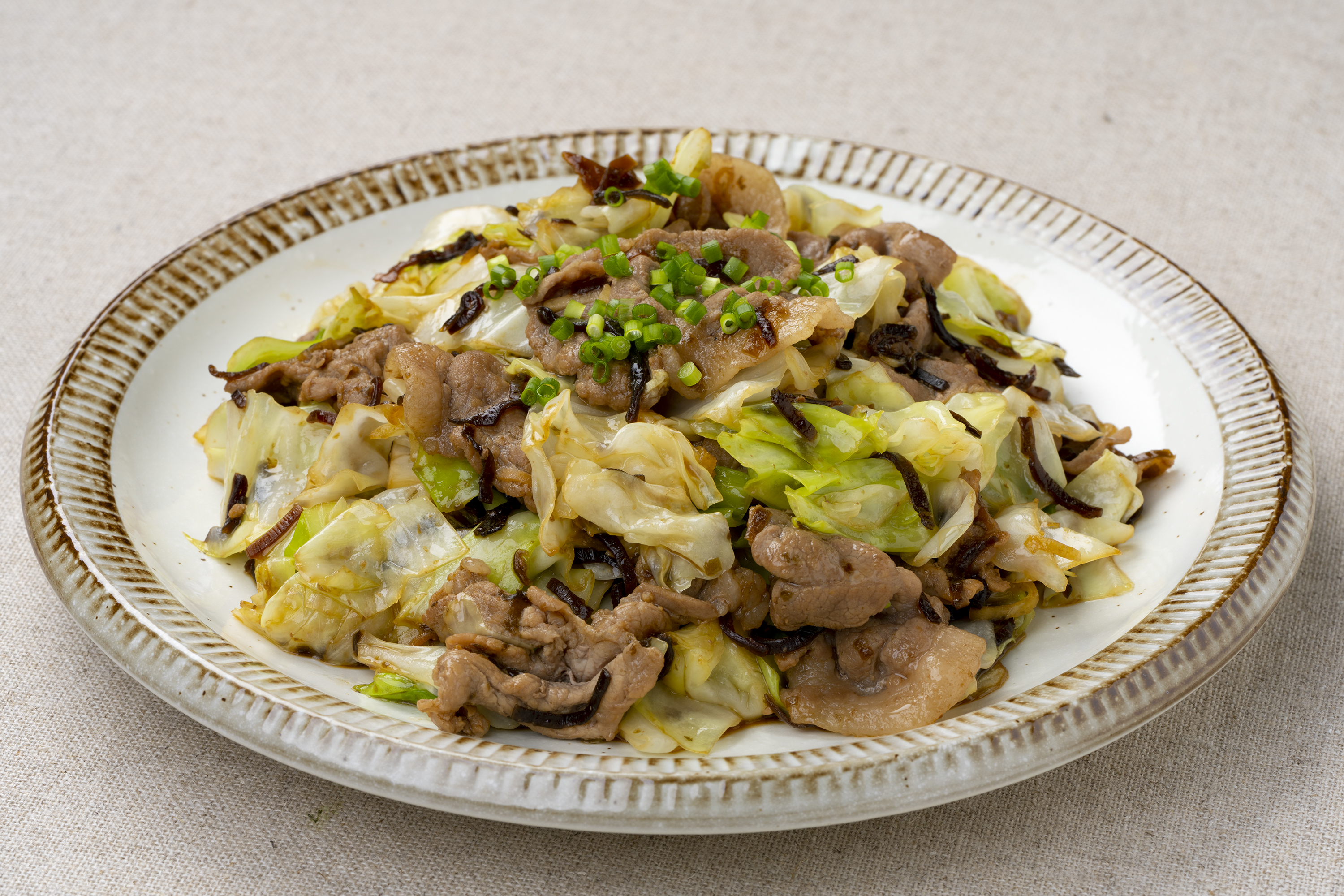 豚肉とキャベツの塩昆布炒め