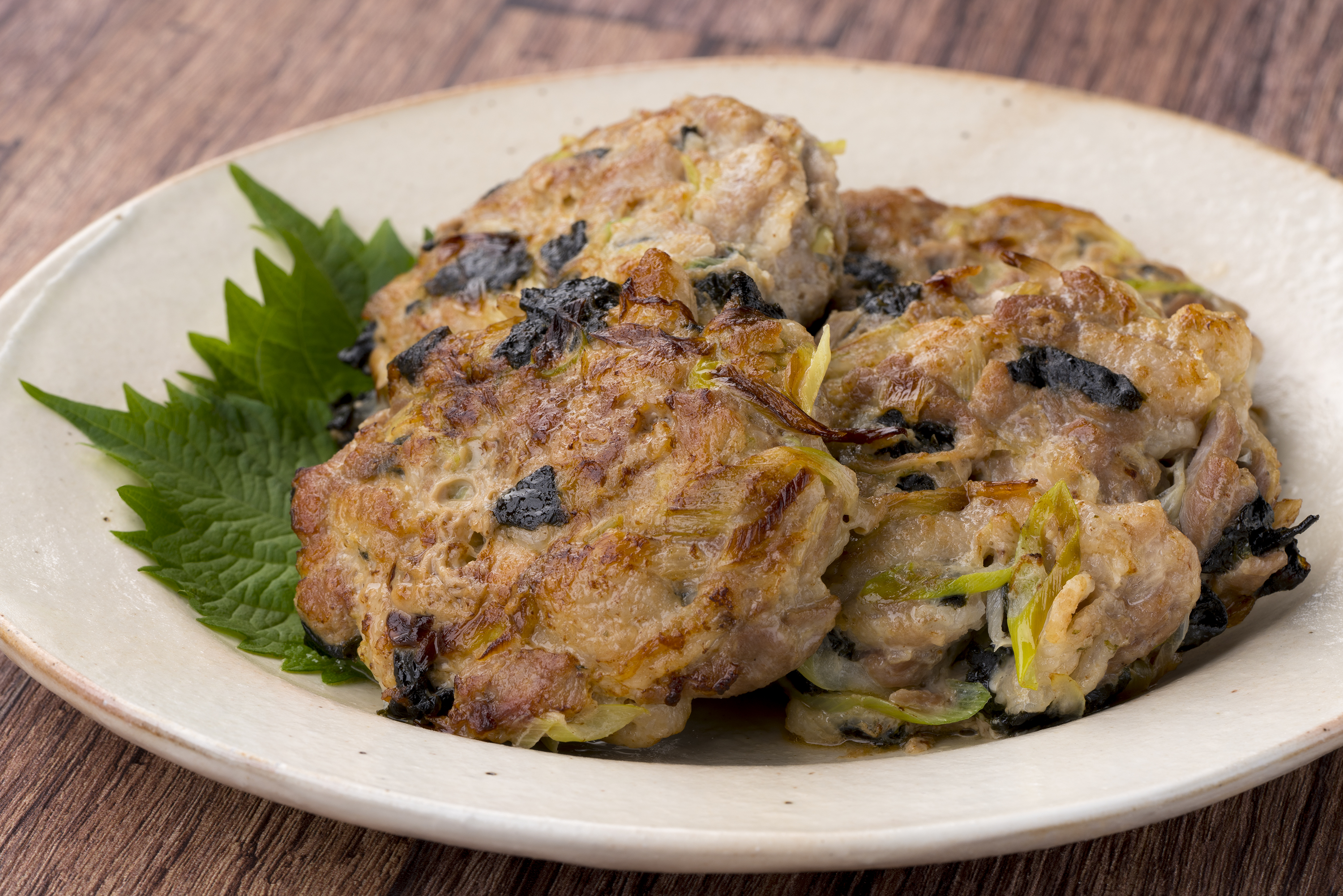 豚小間とネギの海苔塩つくね