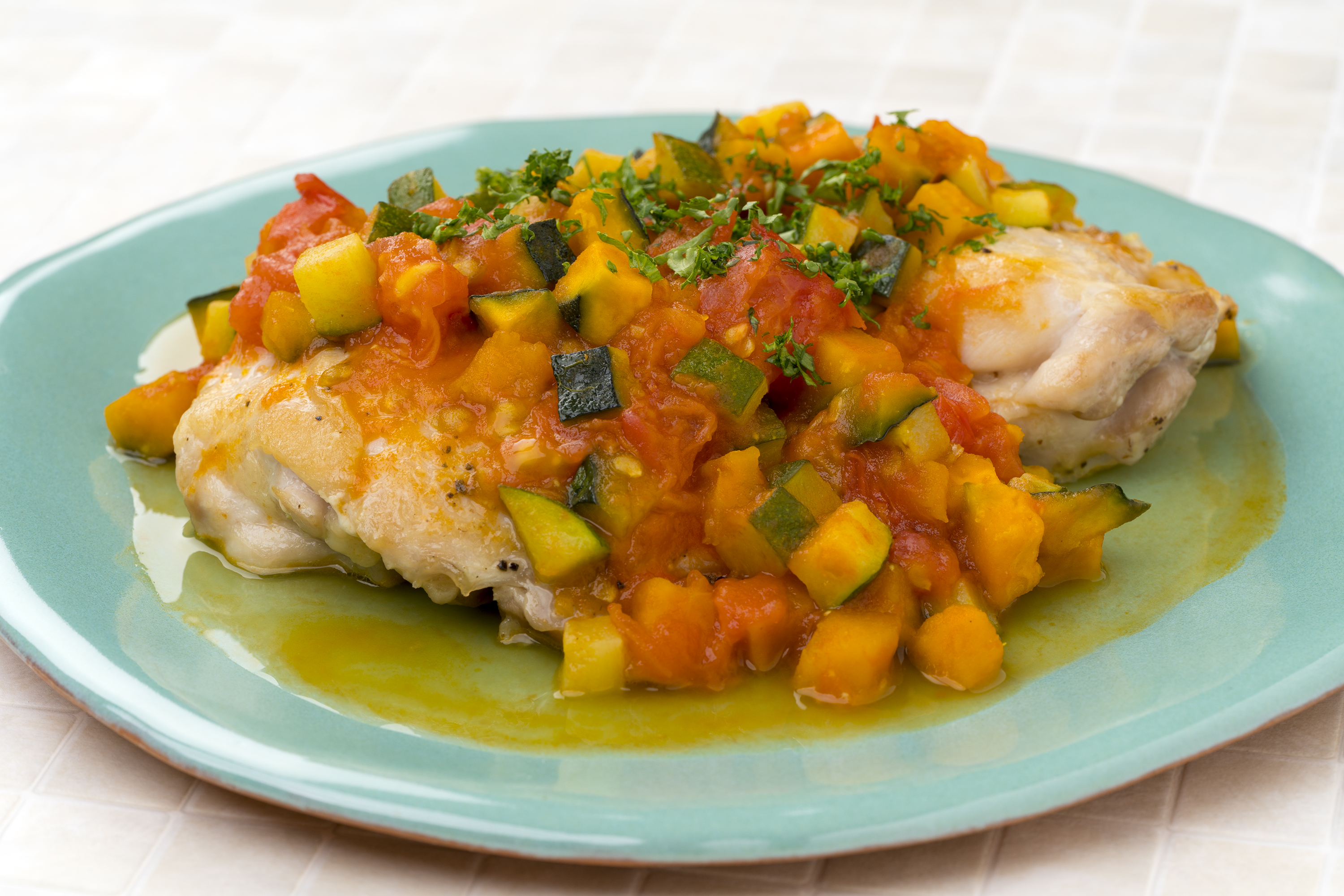 鶏肉のソテー　～トマトソースがけ～