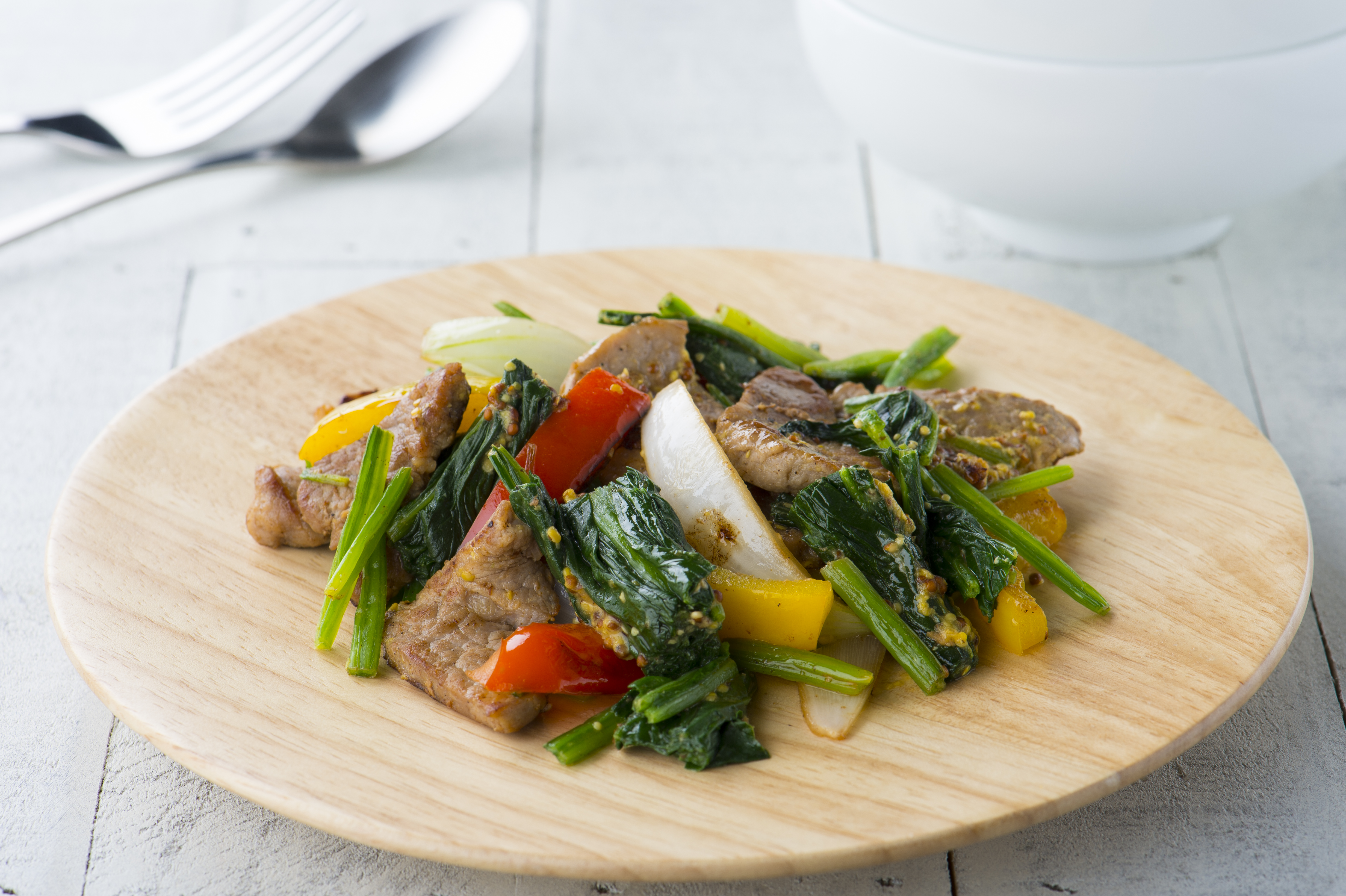 パプリカと豚肉のマスタード炒め