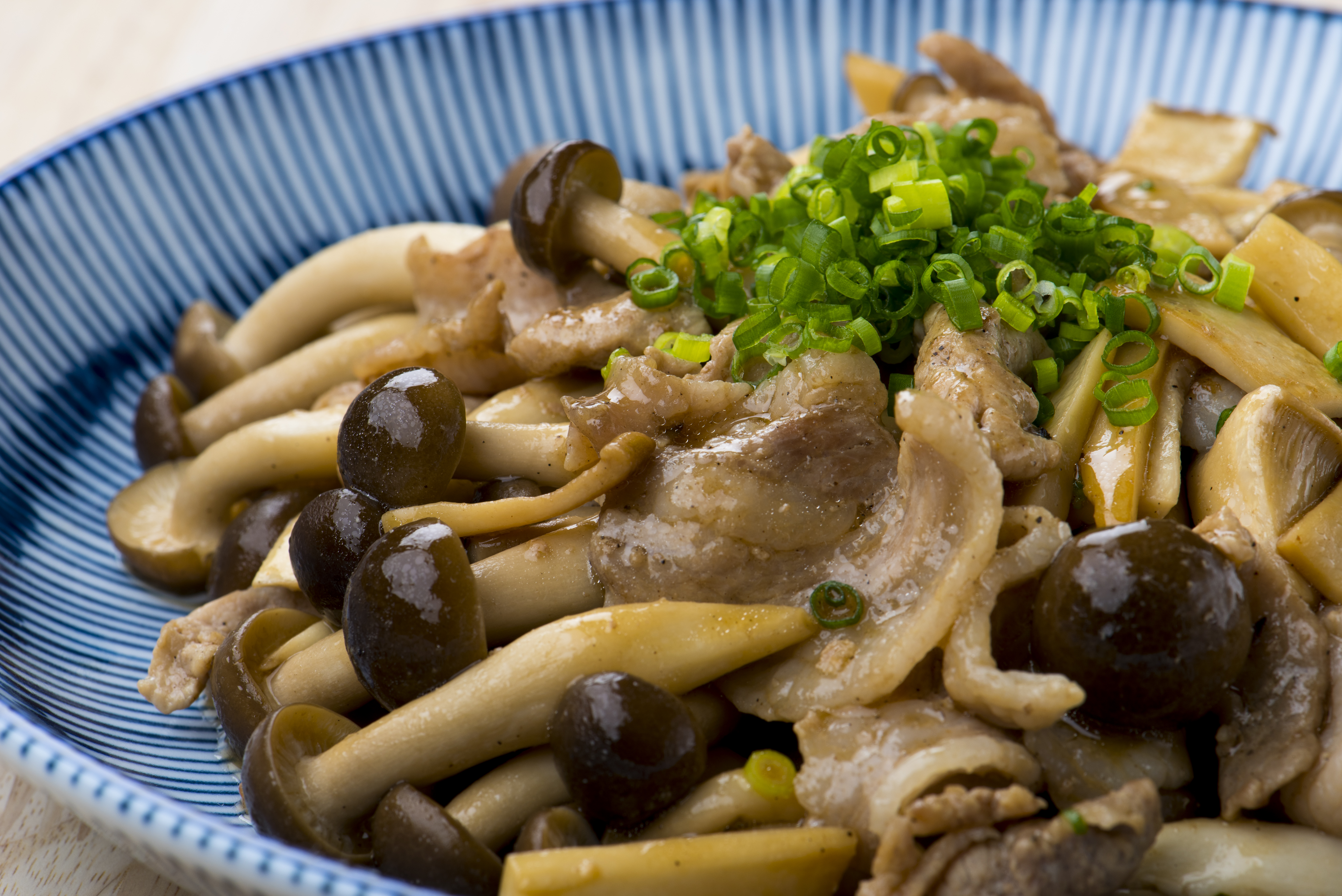 豚肉とキノコのポン酢炒め